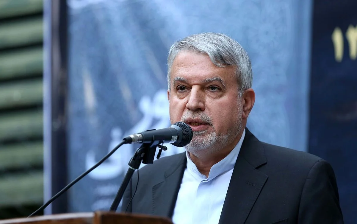 وزیر میراث فرهنگی: تمرکز بر نفت، گردشگری را از اولویت اقتصاد کشور خارج کرده است